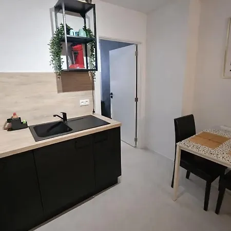 Modern Laeken 브뤼셀