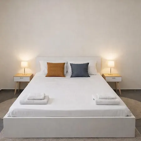 Spacious 2br Near Grand Place 1 *