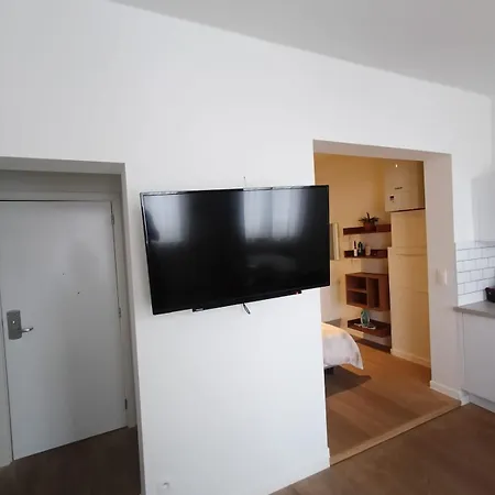 Duplex In The Center, Comfort