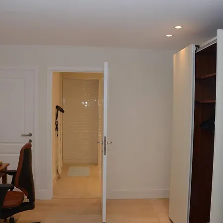 Apartment Comfortable And Quiet *