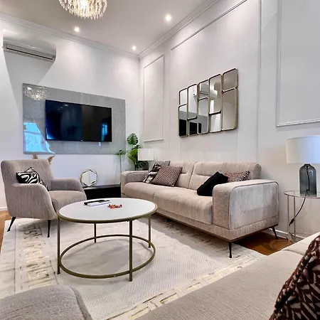 Family Cosy For Up To 9 Guests Near Midi Station * Brüssel