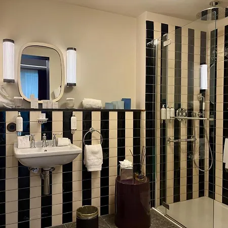 Отель Faubourg 21 - The Leading Of The World 5*