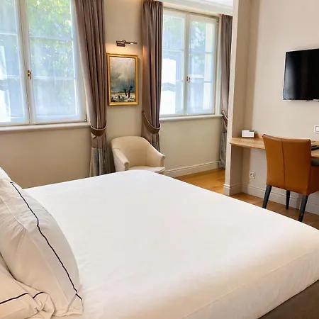 Le Dixseptieme Hotel 4*