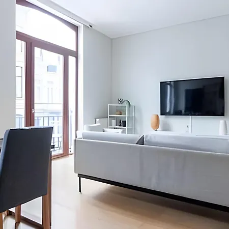 Bright Near Eu Quarter & Schuman Metro Apartment
