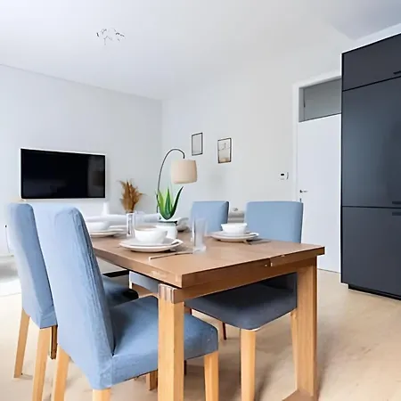 Bright Near Eu Quarter & Schuman Metro Apartment
