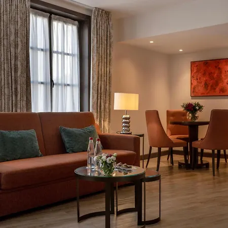 Warwick Grand-place Hotel 4*