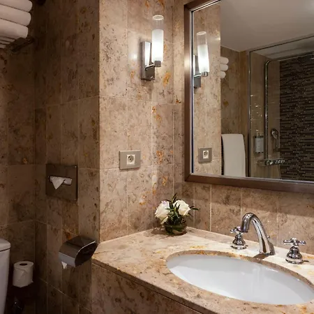 Warwick Grand-place 4*