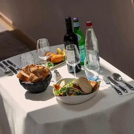 Warwick Grand-place Hotel