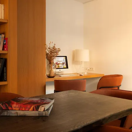 9hotel Sablon Hotel