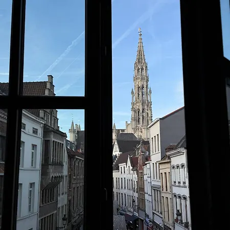 Warwick Grand-place Hotel