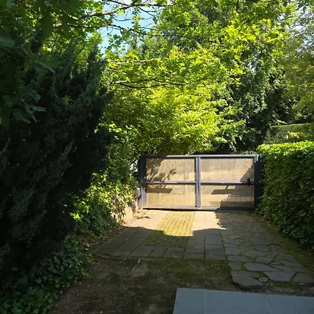 Uccle, Pavillon شقة *