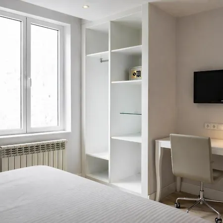 Hotel Latroupe Grand Place *