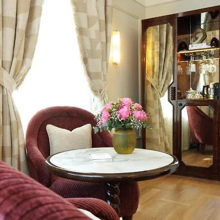 Hotel Fleur De Ville