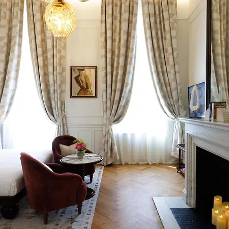 Hotel Fleur De Ville 4*