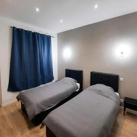 Apartment Modern In Molenbeek-saint-jean / 77 M² / Parking