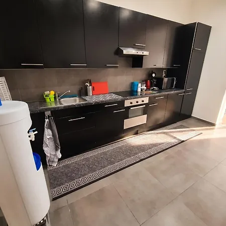 Modern In Molenbeek-saint-jean / 77 M² / Parking Apartment