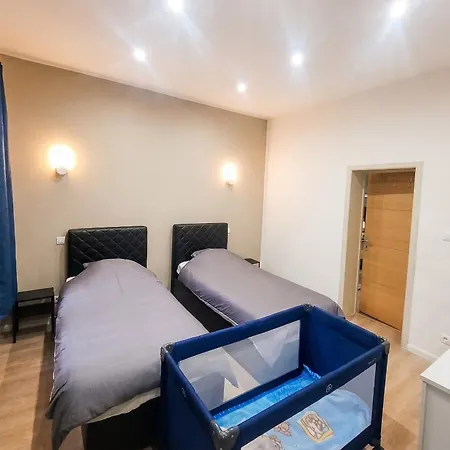 Modern In Molenbeek-saint-jean / 77 M² / Parking Apartment *