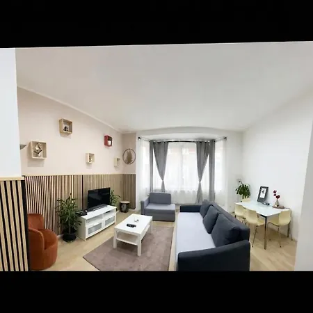Modern In Molenbeek-saint-jean / 77 M² / Parking Apartment Brüssel