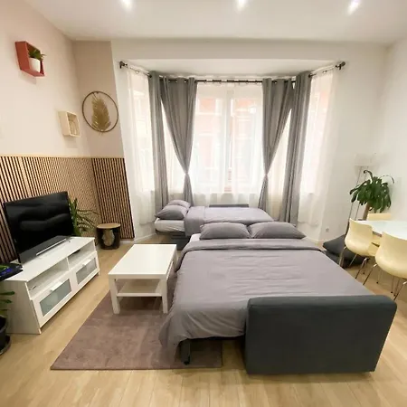 Modern In Molenbeek-saint-jean / 77 M² / Parking Brüssel