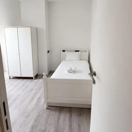 European District Thirteen Appartement *