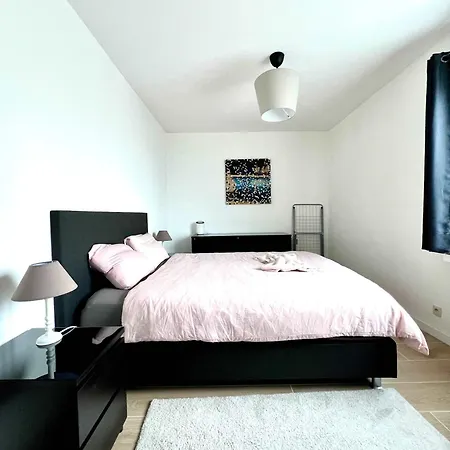 아파트 Elegant 2room In 2 Guests 브뤼셀