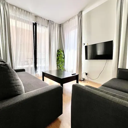 Lovely & Cozy Just 50m From Grand Place Bx For 4 People With Balcony 아파트