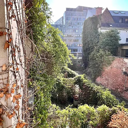 Beautiful Lovely Loft For 3 People From 3 Min To Manneken Pis * 브뤼셀