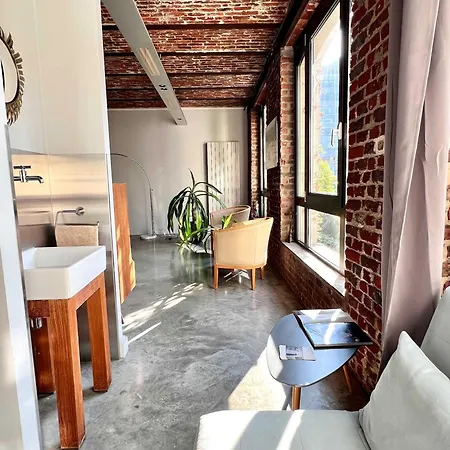 아파트 Beautiful Lovely Loft For 3 People From 3 Min To Manneken Pis