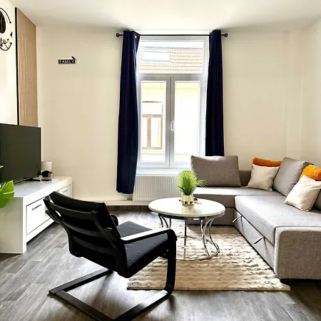 Lovely And Cosy 7 Min From Gare Du Midi For 3-4 People *