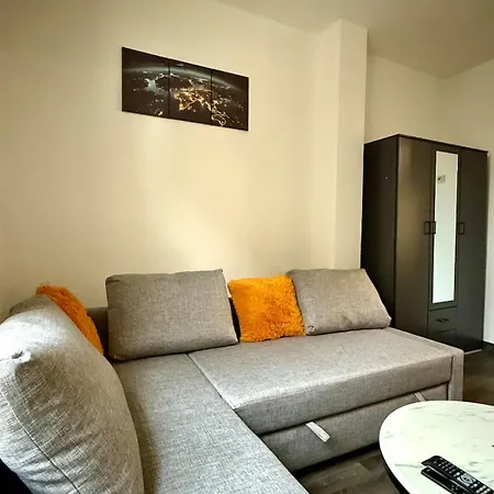 Lovely And Cosy 7 Min From Gare Du Midi For 3-4 People * 브뤼셀