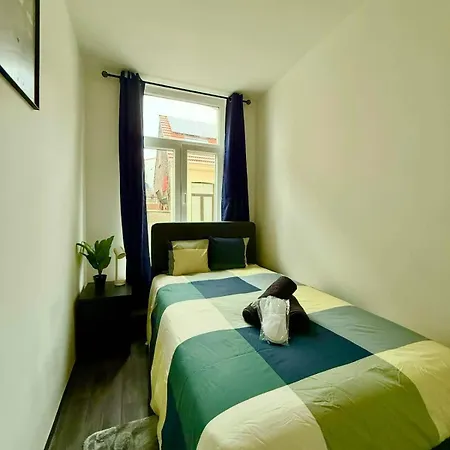 דירה Lovely And Cosy 7 Min From Gare Du Midi For 3-4 People