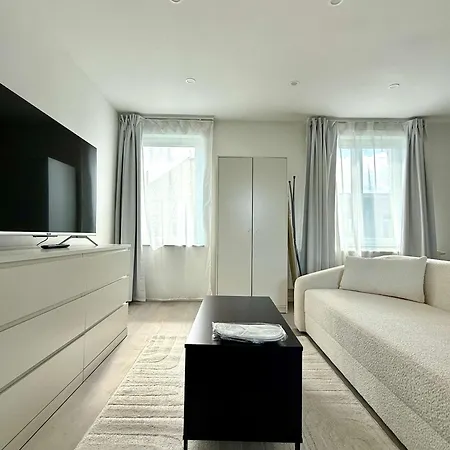 Jolie & Doux Petit Nid Perche Avec Vue Magique Sur La For 2 아파트 *