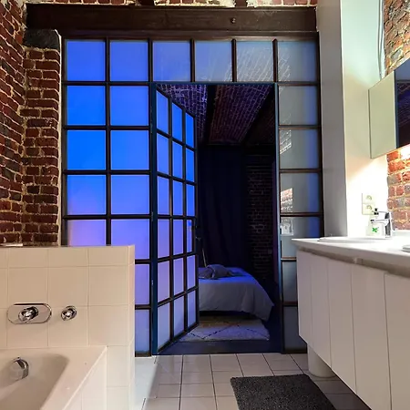 Beautiful Lovely Loft For 3 People From 3 Min To Manneken Pis 브뤼셀