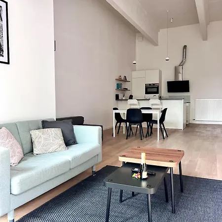 Lägenhet Bright Comfortable Loft In For 4 *