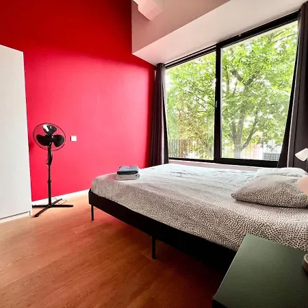 Bright Comfortable Loft In For 4 * 브뤼셀