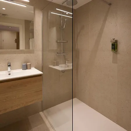 Georges Henri 4* Brüksel
