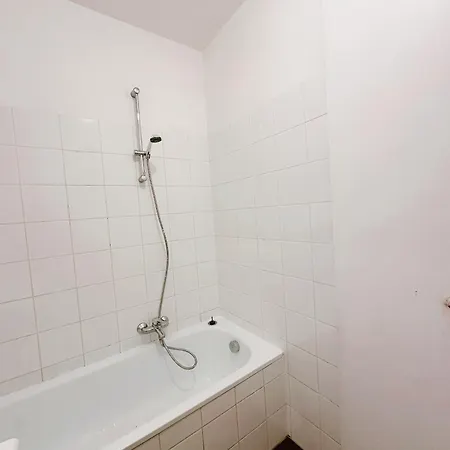 Maison 10 Couchages Avec 4 Proche De Forest National 度假居 *