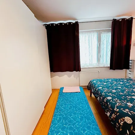 Maison 10 Couchages Avec 4 Proche De Forest National 度假居