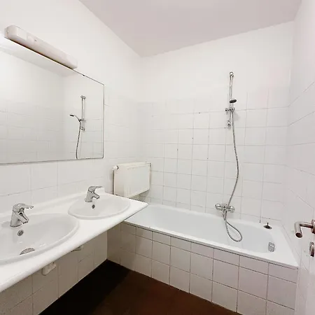 Maison 10 Couchages Avec 4 Proche De Forest National 度假居