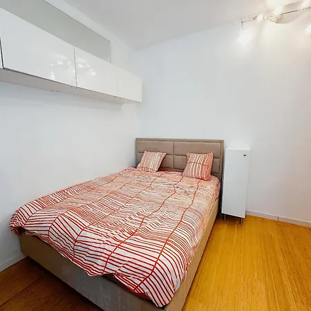 度假居 Maison 10 Couchages Avec 4 Proche De Forest National *
