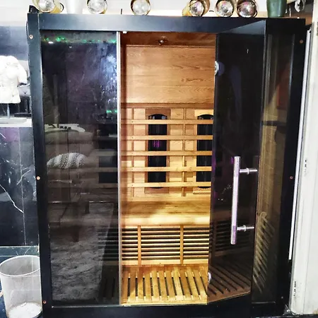 & Wellness Area Jacuzzi Sauna Massage Table Villa