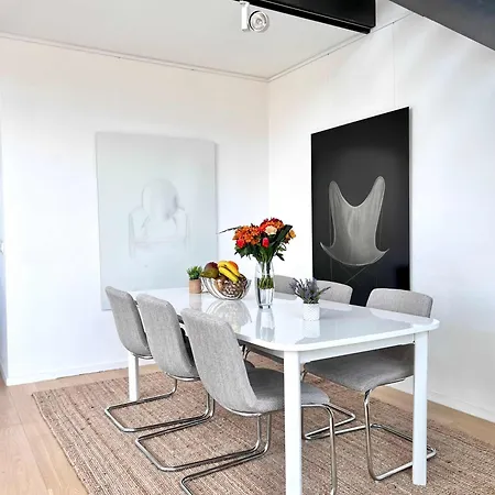 Penthouse With Stunning View Over 220 M2