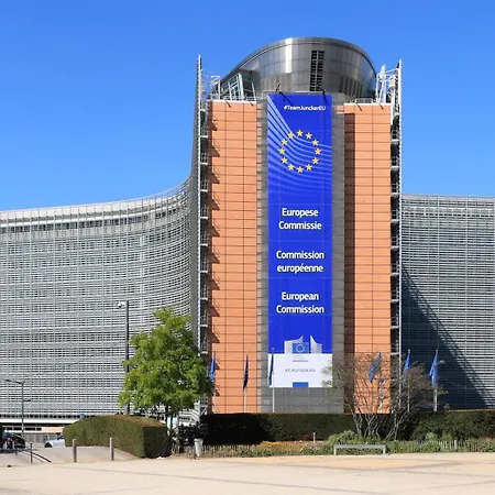 Modern Executive In The Eu Quarter Heart In *