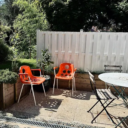 아파트 Cosy Furnished With Terrace 브뤼셀