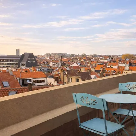 Stylish In Eu District Stunning Views Apartamento *