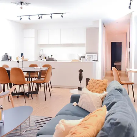 Edelsteine Im Herzen Der Stadt 4b By Interhome Lägenhet