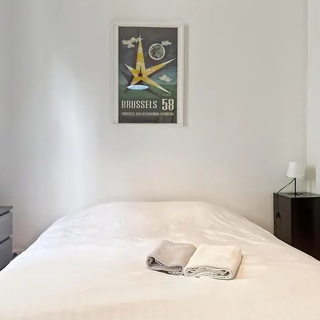 3 Bedroom Self Check In For 7 * Брюссель