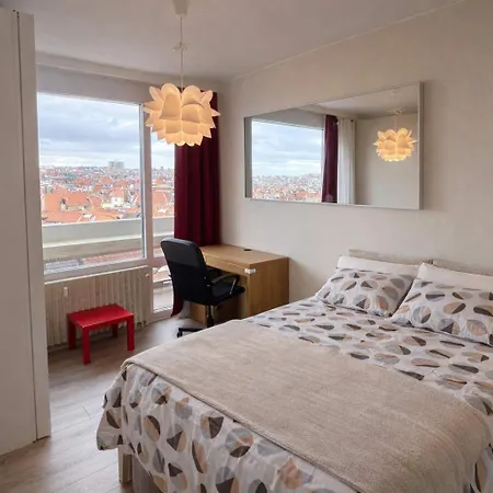 Apartamento Stylish In Eu District Stunning Views