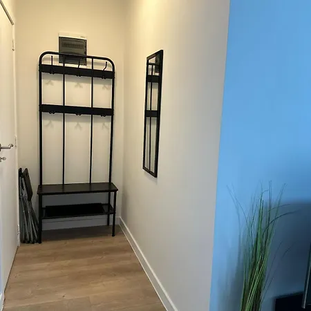 Modern For 4 Near Center