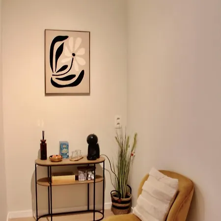 Moderne,5pers,acces Facile Au Centre,berchem * בריסל
